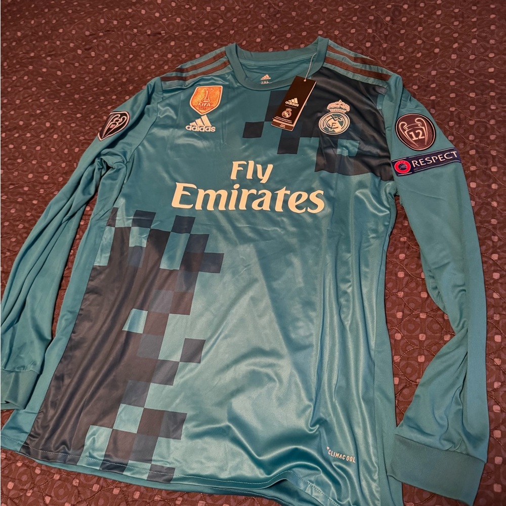 Real madrid long sleeve cr7 cristiano ronaldo adidas brand new soccer jersey